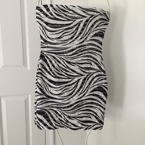 Sexy strapless zebra print dress